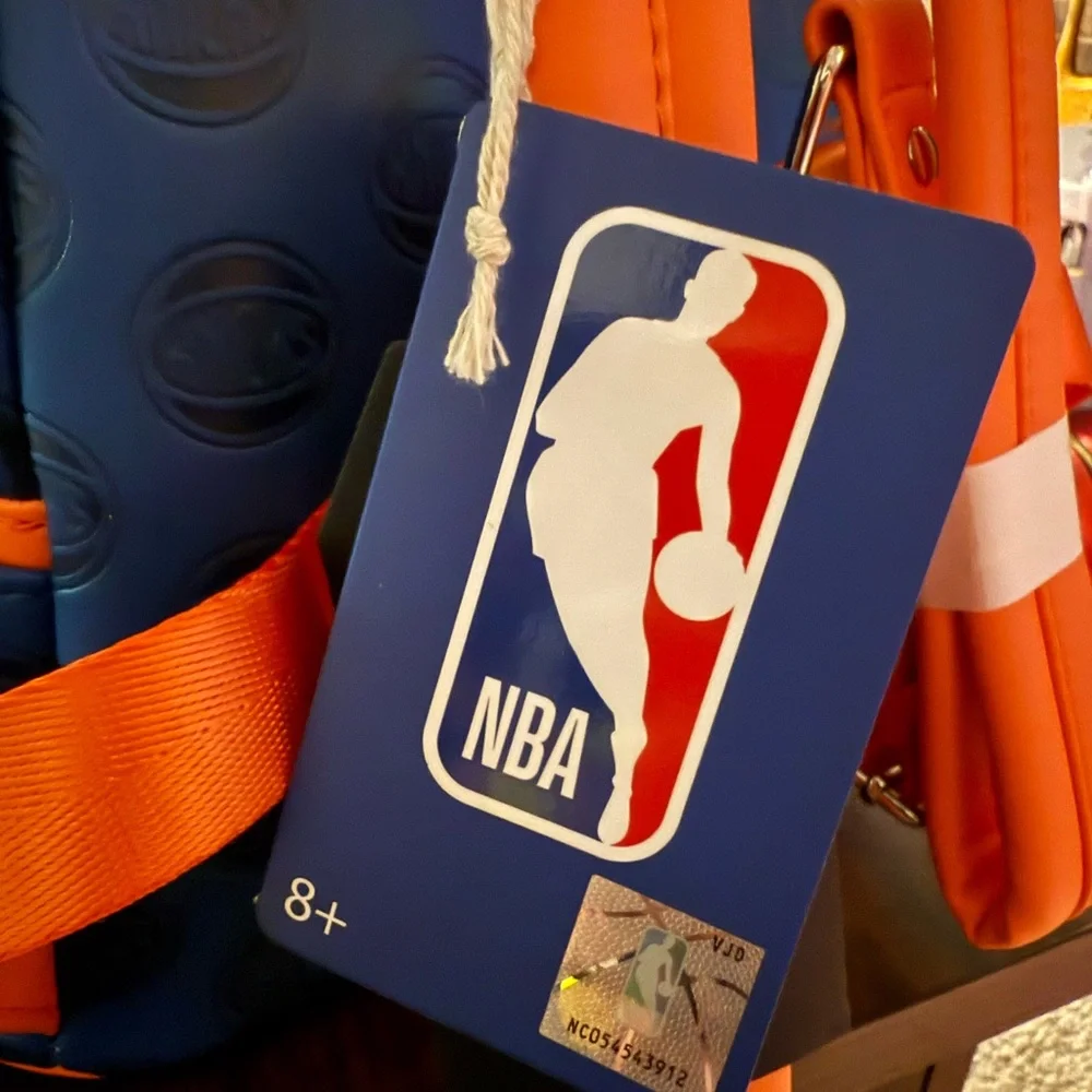 Brand NWT New York Knicks Loungefly backpack